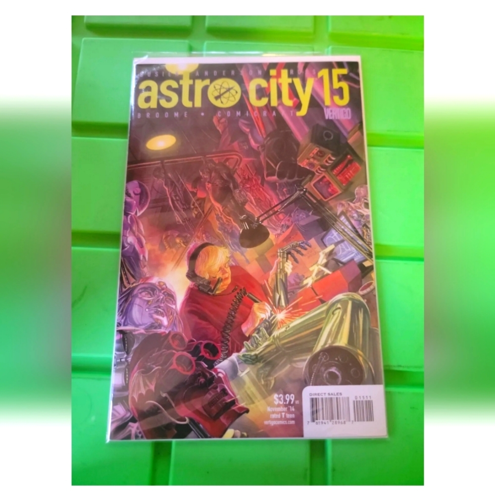 Astro City # 15 November 2014 Vertigo DC Busiek